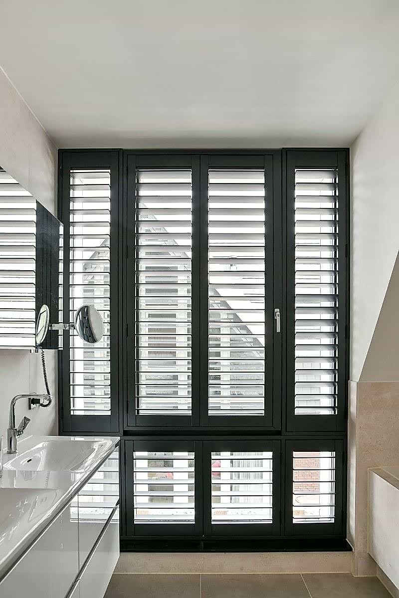 shutters_badkamer_blend.800x1199 zwart